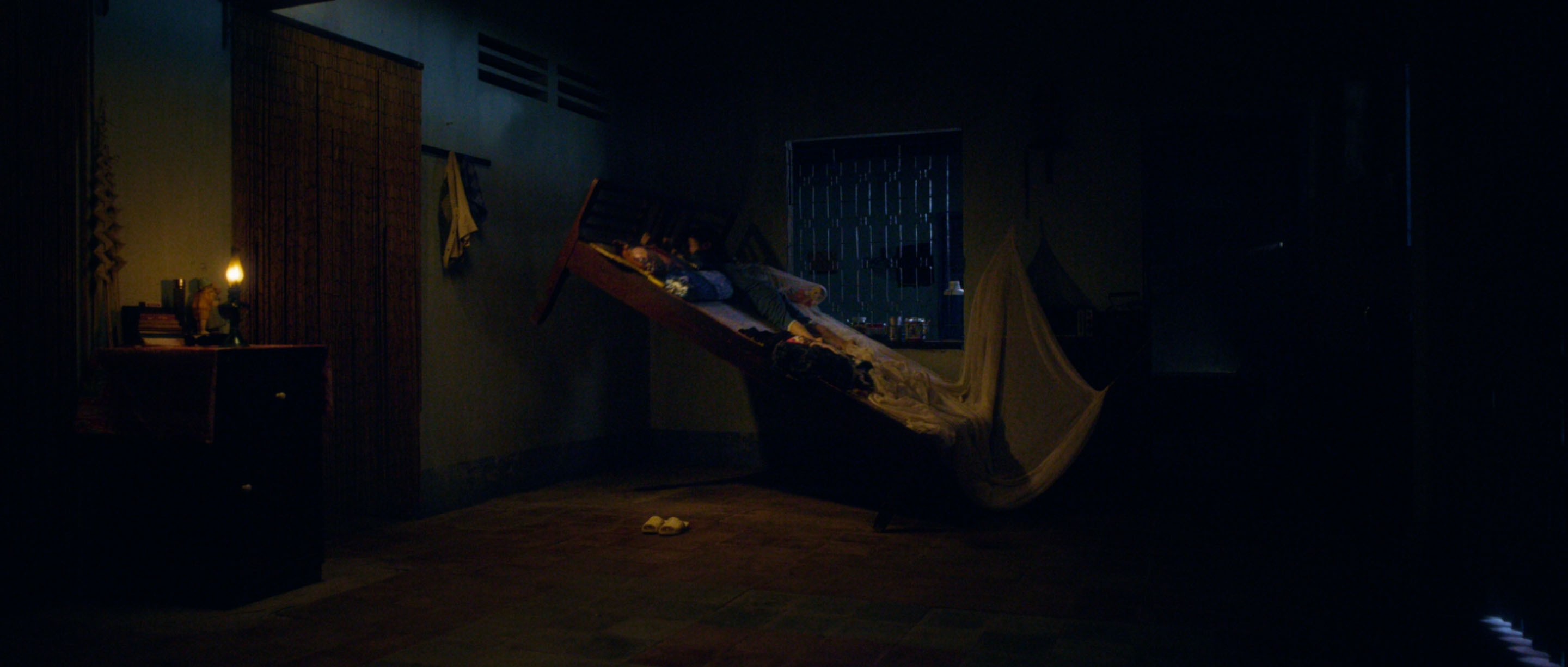 'Nhà hai chủ': Những tiết lộ rùng rợn về chủ nhân thực sự của ngôi nhà giá rẻ