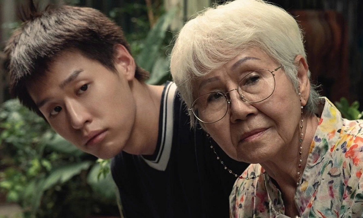 ‘Cục vàng của ngoại’ và ‘Gia tài của ngoại’: Tưởng giống lại khác