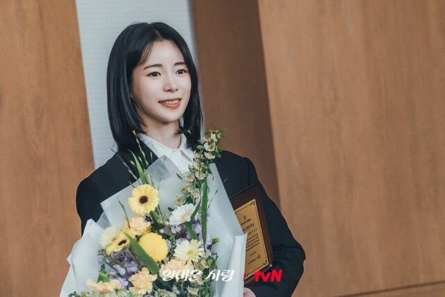 Phim của Lim Ji Yeon - Lee Jung Jae gây phẫn nộ vì 'vô cảm'