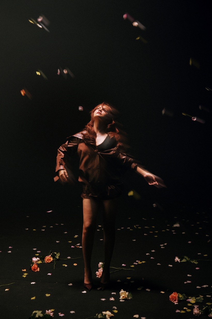 Phạm Quỳnh Anh ra mắt MV 'Là cơn say nói': Lời tri ân những khán giả luôn ủng hộ cô trong gần 30 năm làm nghề