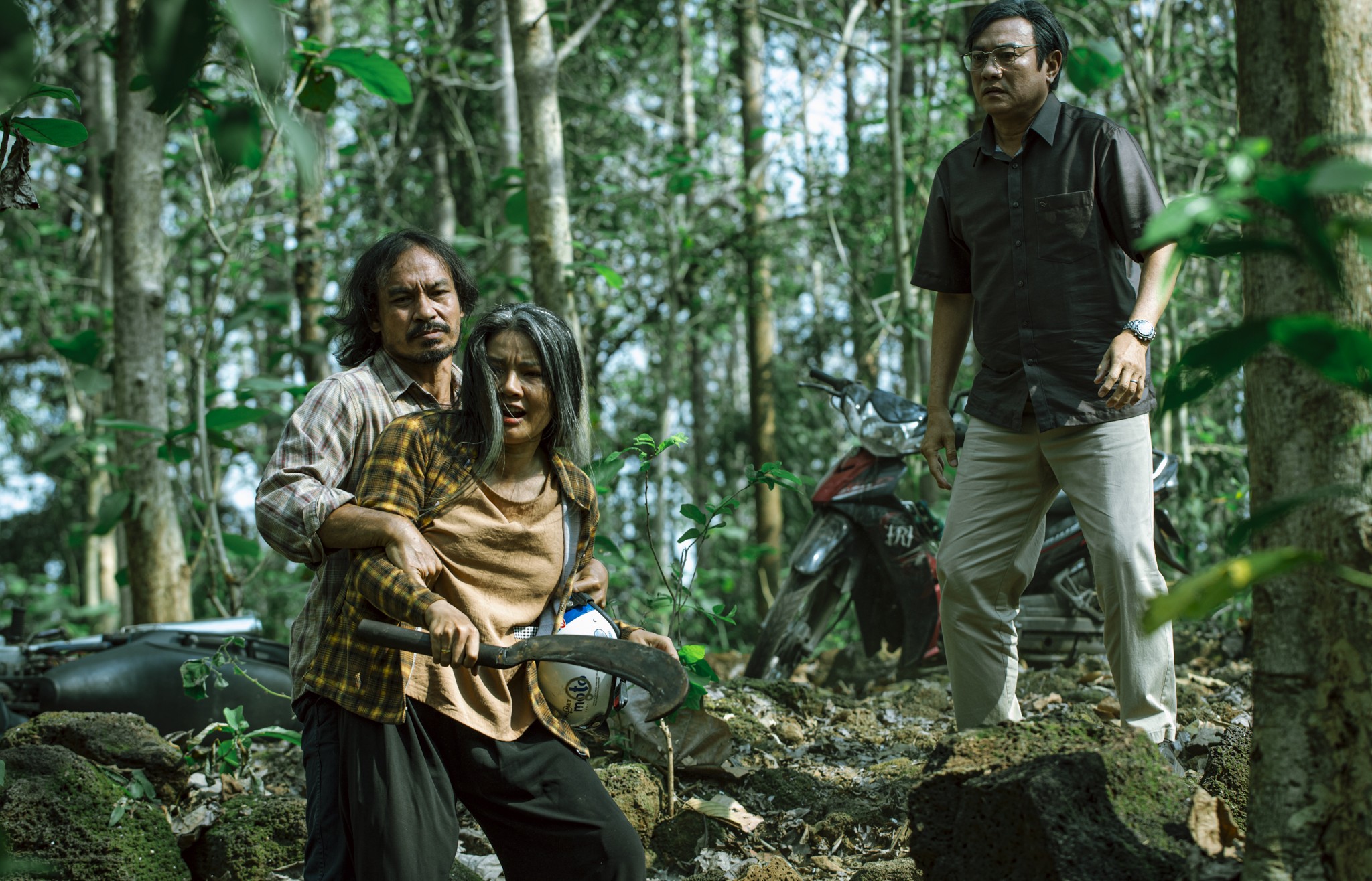 Hé lộ nghiệp quả của các nhân vật trong phim 'Cải mả'