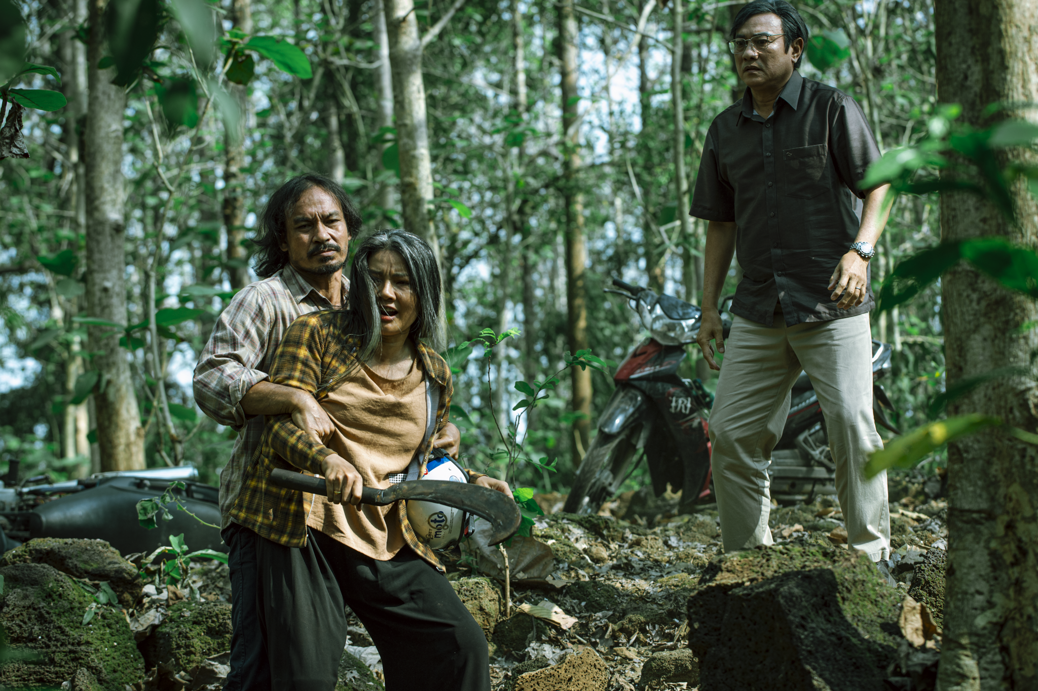 Hé lộ nghiệp quả của các nhân vật trong phim 'Cải mả'