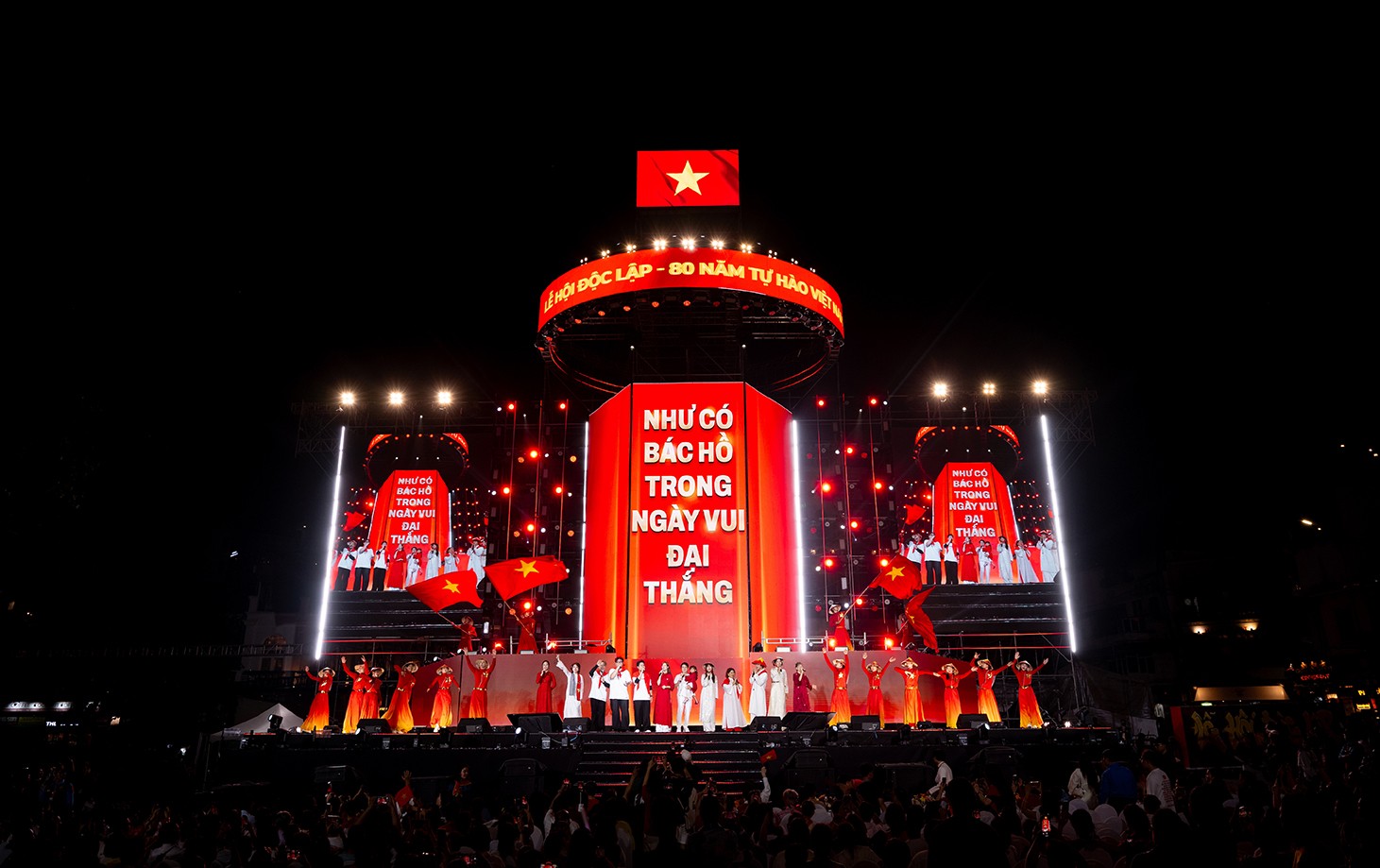 DTAP nhận Bằng khen từ Trung ương Đoàn TNCS Hồ Chí Minh vì nỗ lực lan tỏa tinh thần dân tộc qua album 'Made In Vietnam'