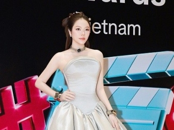 Lý Nhã Kỳ khoe dáng rực rỡ trên thảm đỏ TikTok Awards Việt Nam 2025, hé lộ hạnh phúc riêng