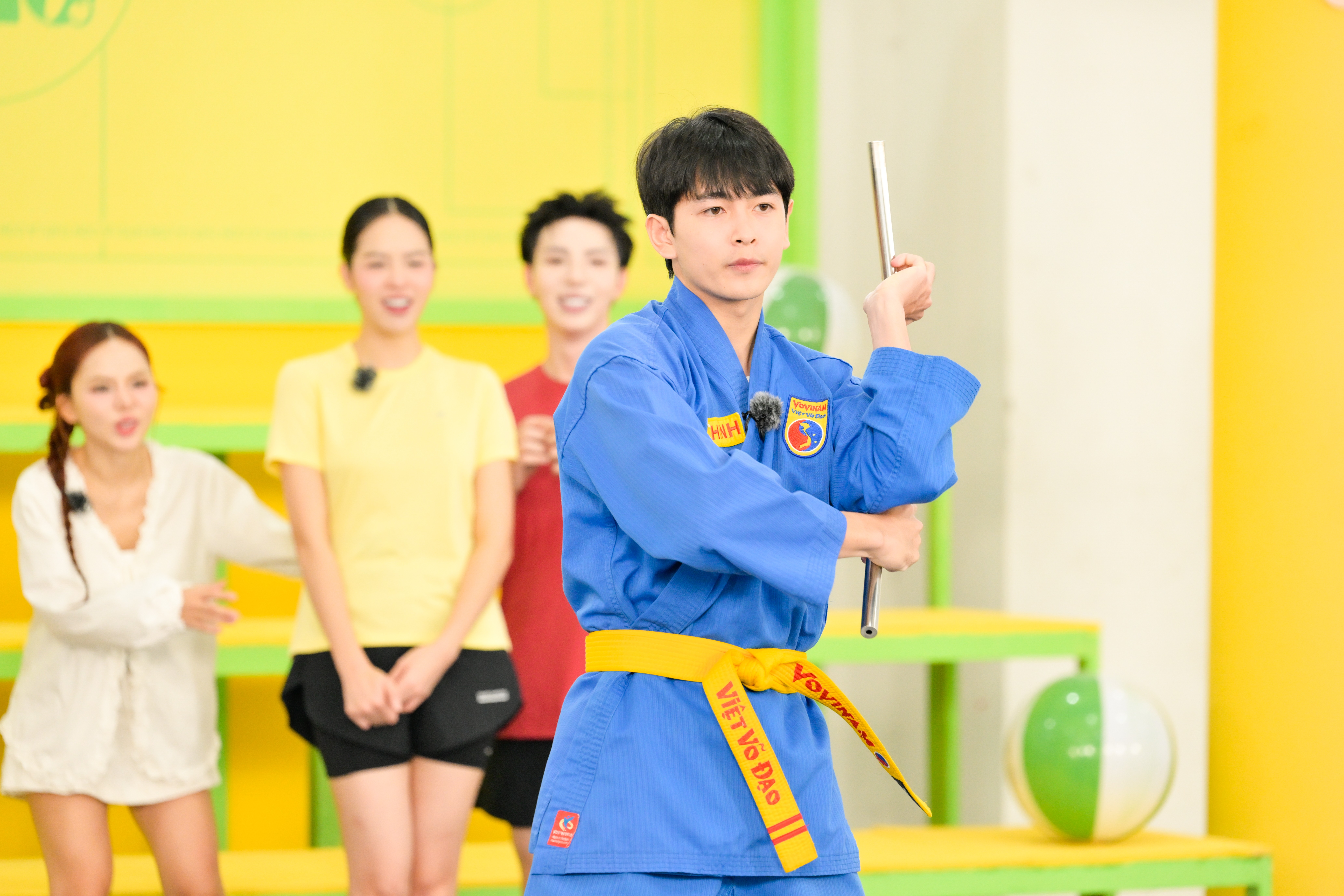 'Hits thở' tập 3: Nghệ sĩ Gen Z đối đầu 'lão tướng' trong Hội thao dân gian – Erik, Thanh Thủy, Ngô Lan Hương nhận cú sốc thể lực