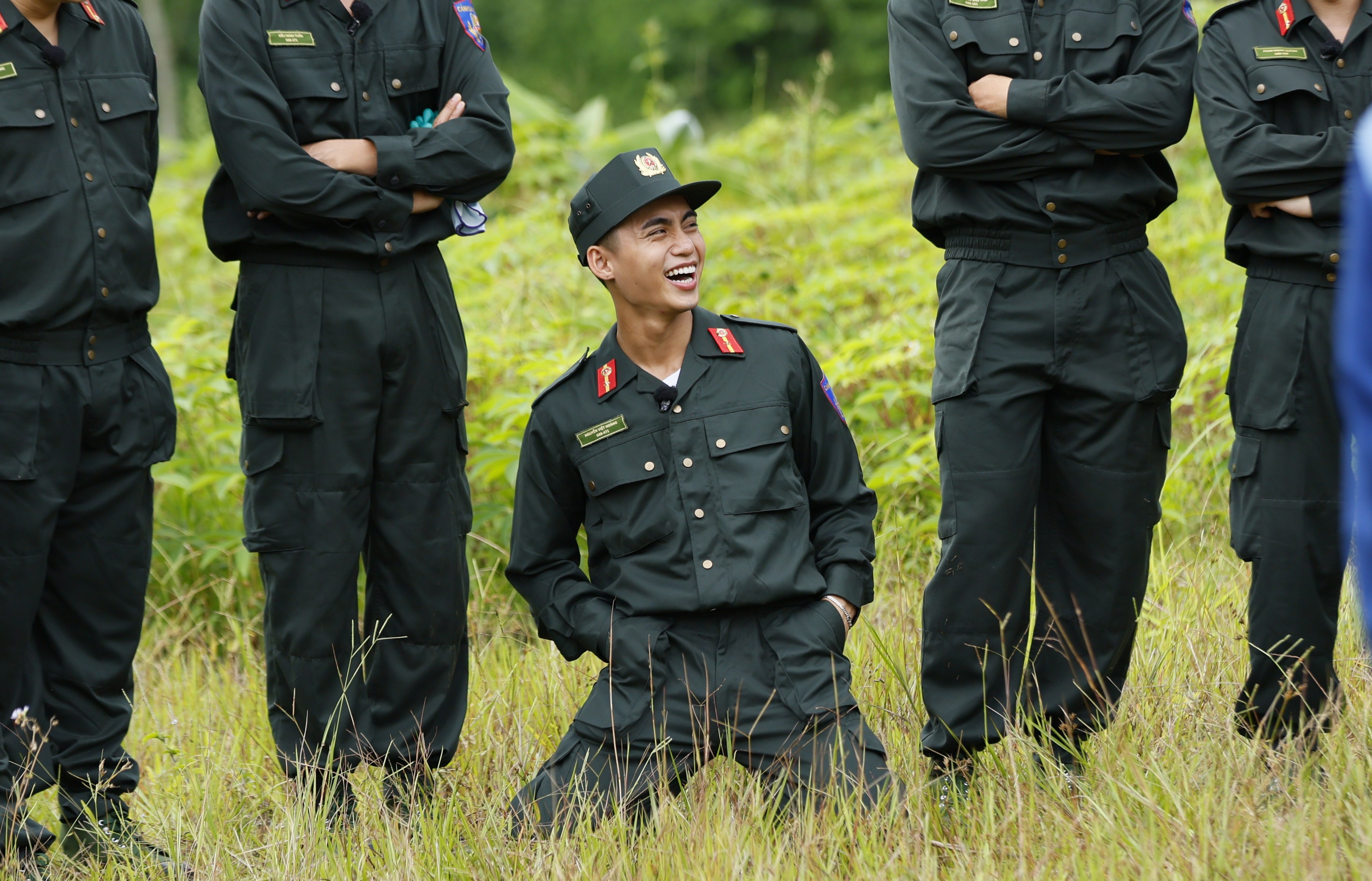 'Chiến sĩ' Mono: Tôi không nghĩ dưới vẻ đẹp yên bình của đất nước là những điều kinh khủng này!