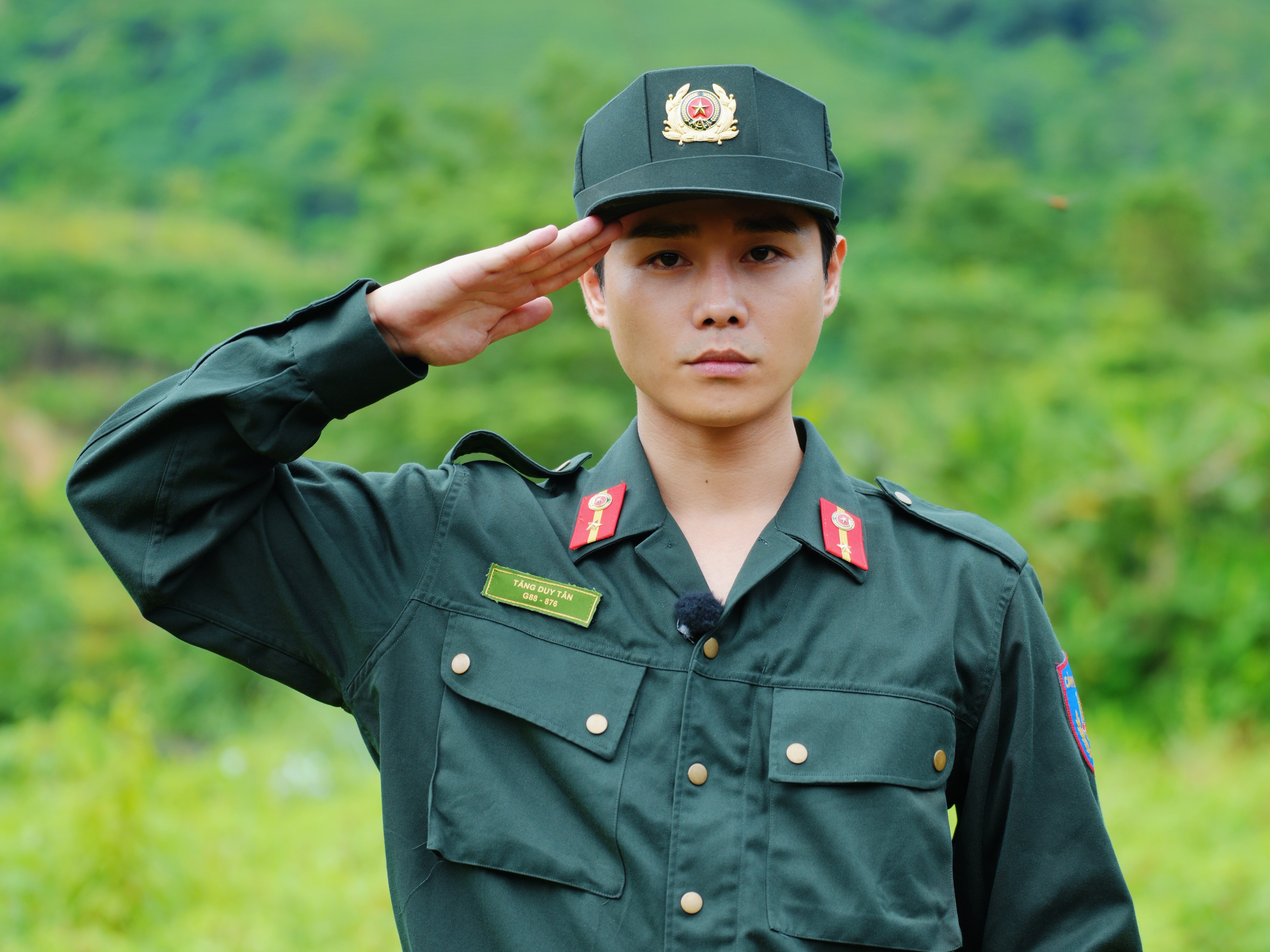 Tăng Duy Tân gia nhập 'Chiến sĩ quả cảm': Bên ngoài cố tỏ ra mình ngầu nhưng trong lòng sợ đến phải 'niệm phật'