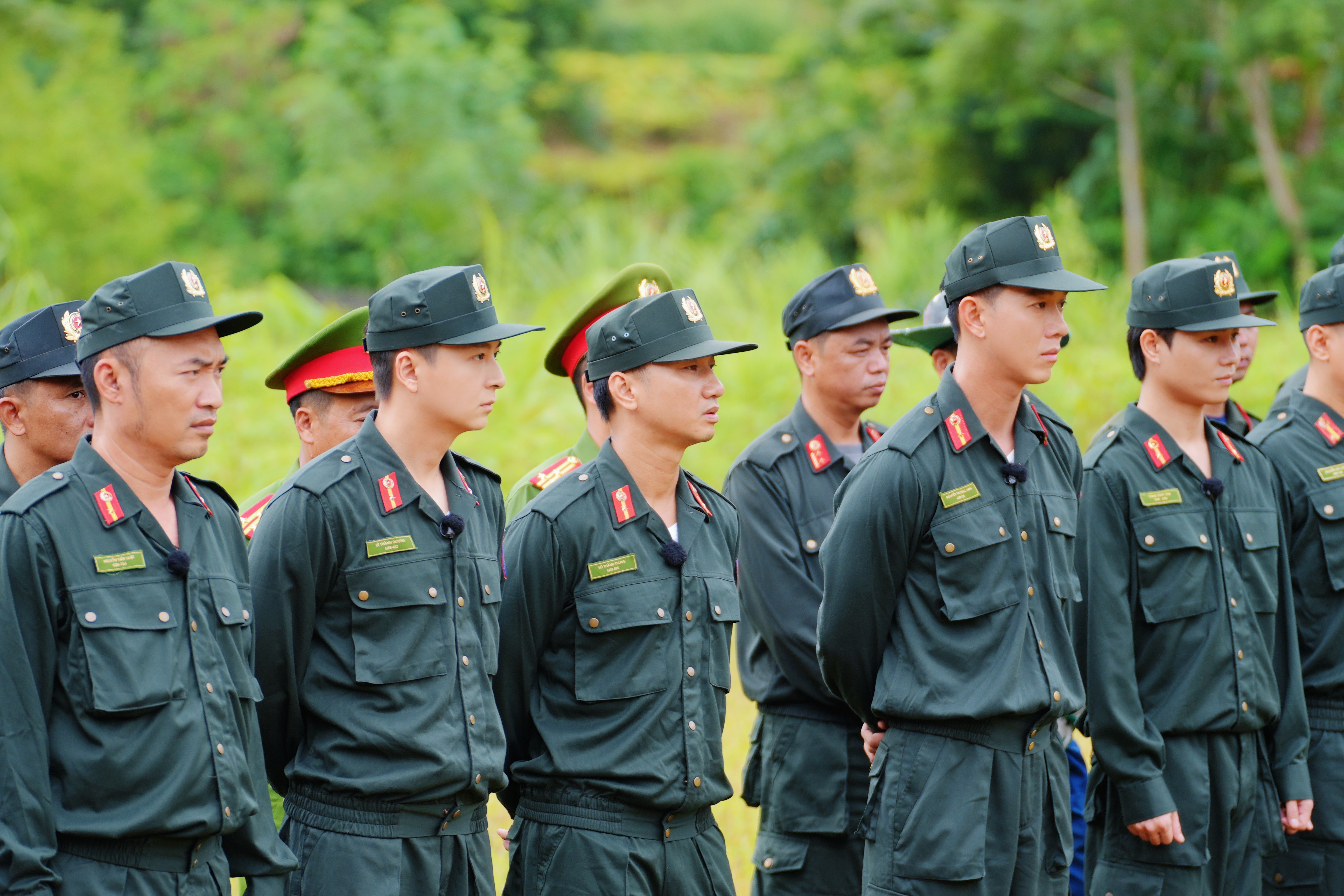 Tăng Duy Tân gia nhập 'Chiến sĩ quả cảm': Bên ngoài cố tỏ ra mình ngầu nhưng trong lòng sợ đến phải 'niệm phật'