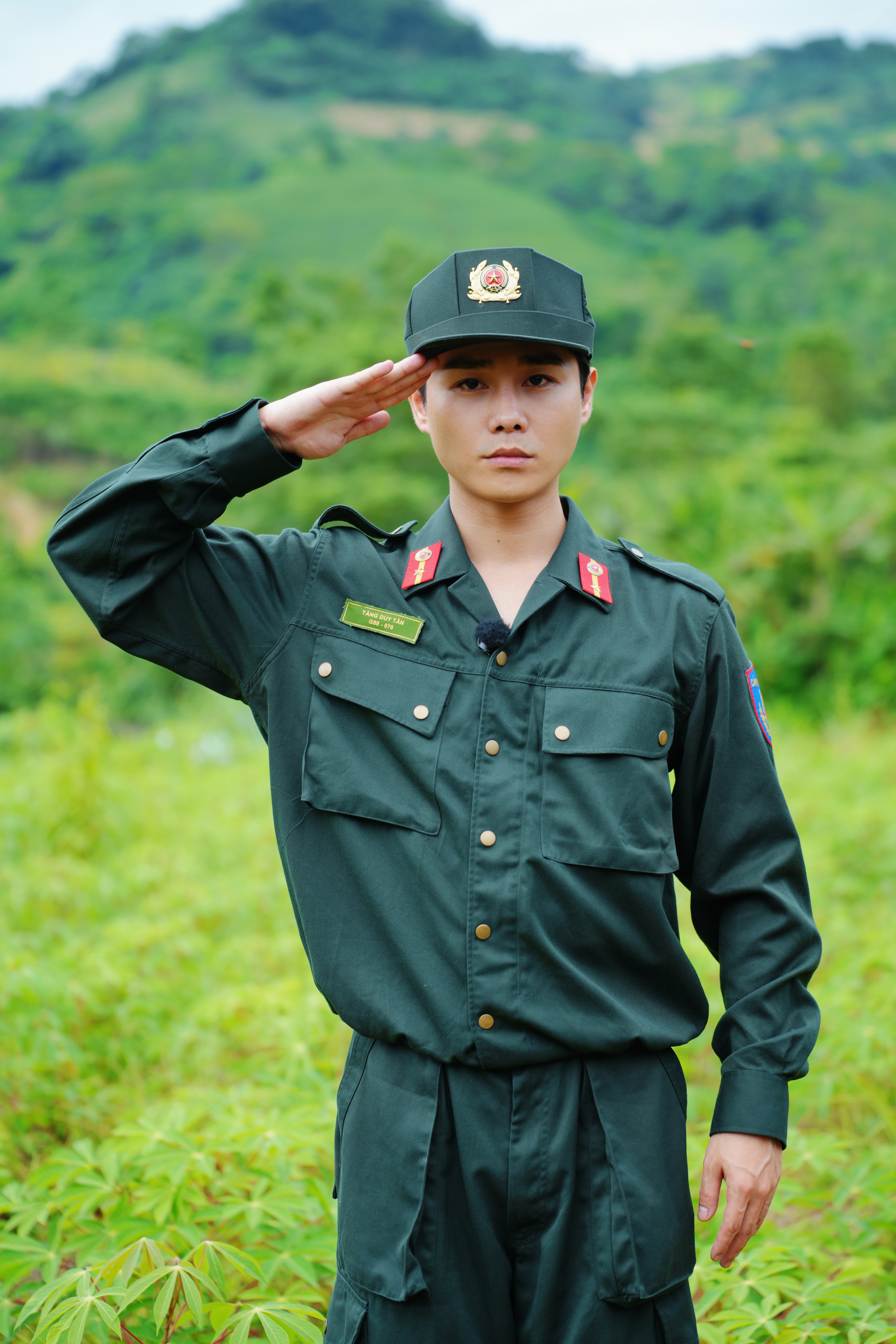 Tăng Duy Tân gia nhập 'Chiến sĩ quả cảm': Bên ngoài cố tỏ ra mình ngầu nhưng trong lòng sợ đến phải 'niệm phật'