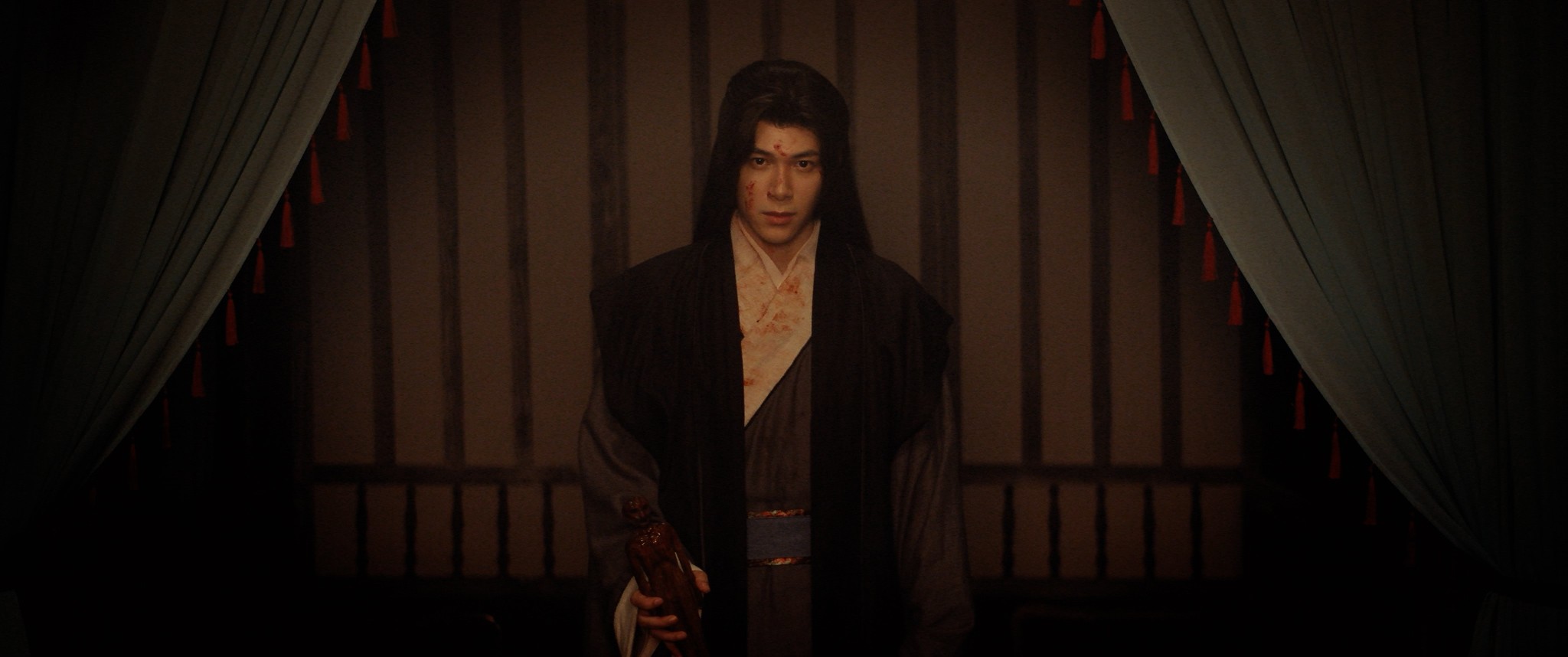 Lần đầu đóng phim kinh dị cổ trang, Anh Tú Atus hóa phản diện cực tà ác trong 'Hoàng tử quỷ'