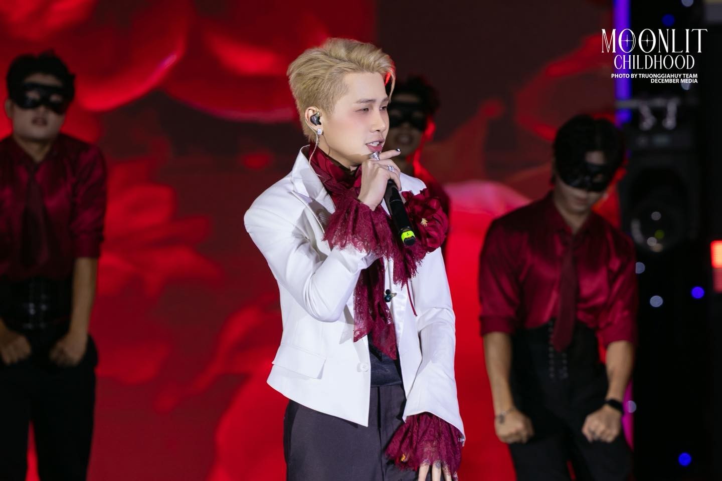 Công ty quản lý của Jack lên tiếng trước ồn ào của ca khúc mới