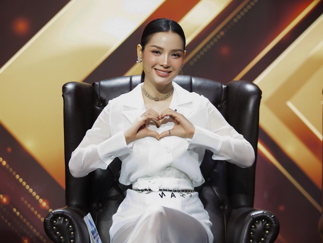 Phương Trinh Jolie: Đến giờ tôi vẫn đi học thanh nhạc để tiếp cận với lượng khán giả mới và chiều lòng khán giả cũ