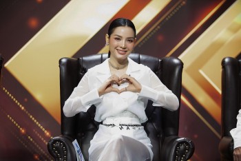 Phương Trinh Jolie: Đến giờ tôi vẫn đi học thanh nhạc để tiếp cận với lượng khán giả mới và chiều lòng khán giả cũ