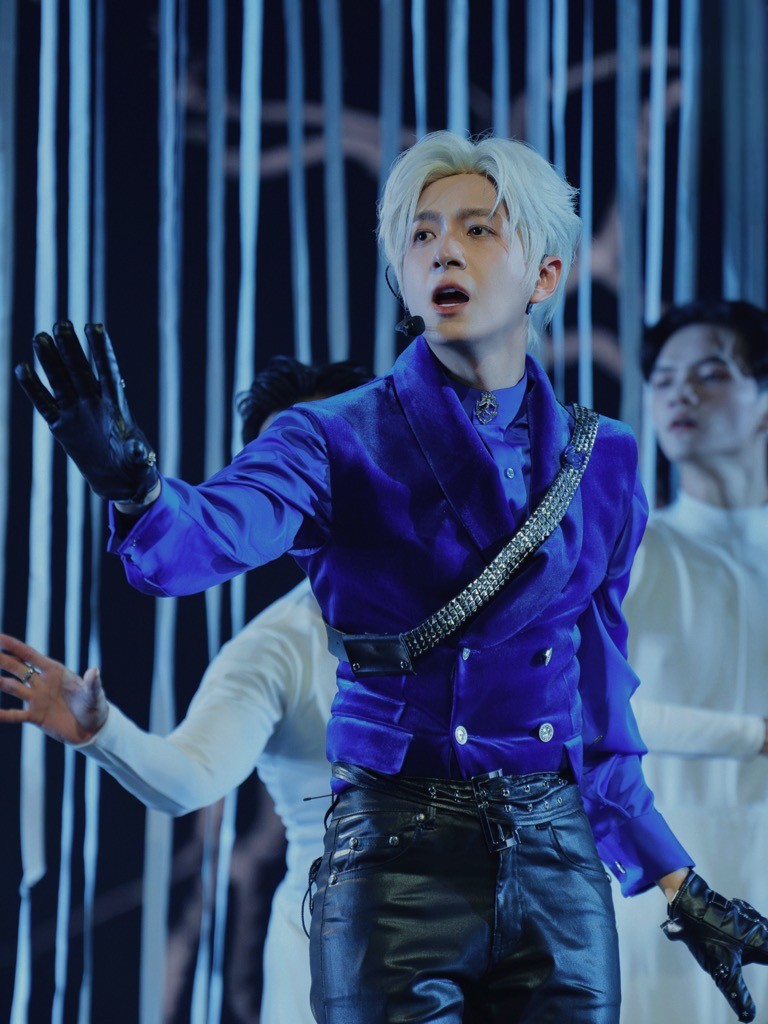 Ngô Kiến Huy thoát khỏi sự an toàn: Lên nốt cao, múa đương đại tại 'Anh trai 'Say Hi'