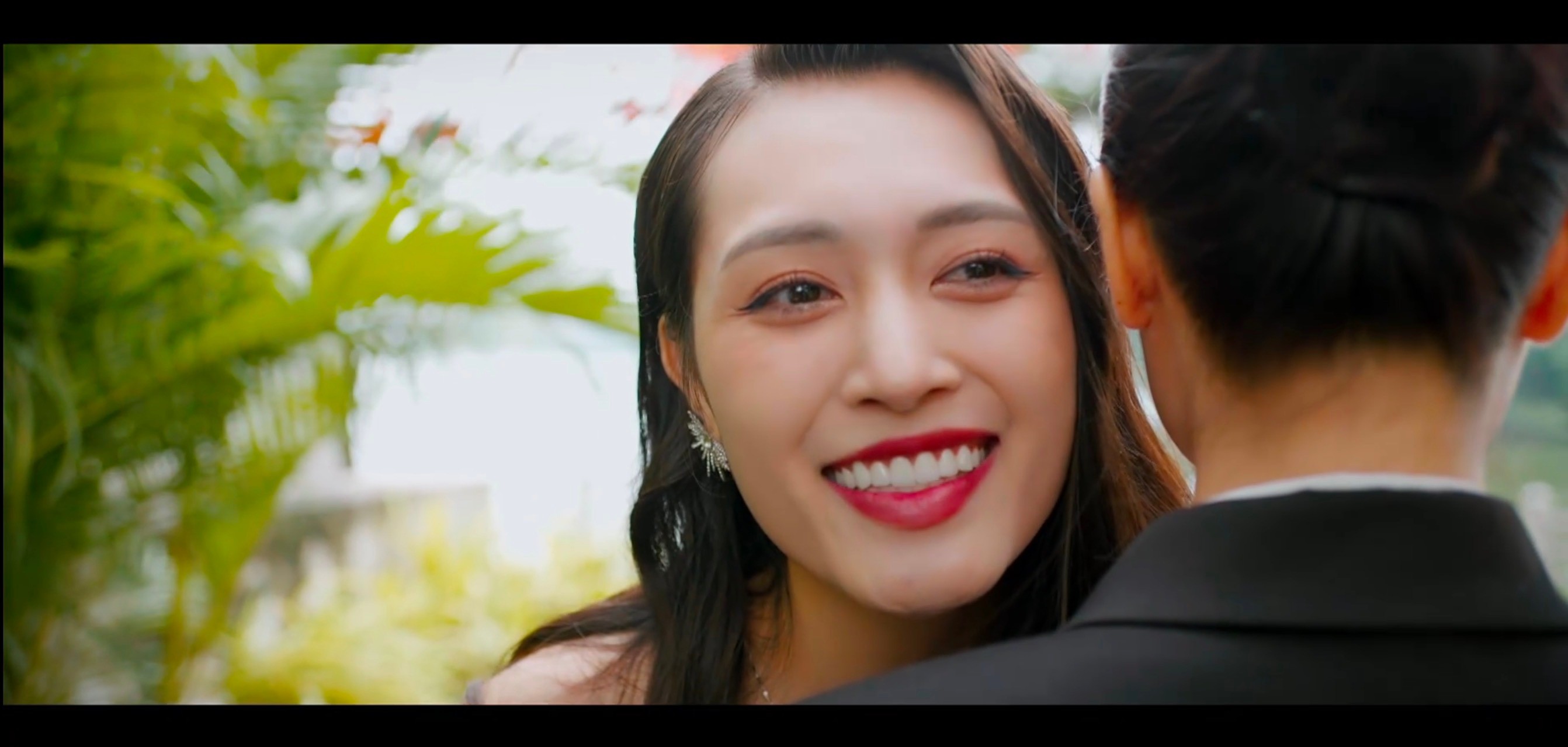 Vì sao cảnh đánh ghen trong 'Gió ngang khoảng trời xanh' bị lôi ra làm trò cười?