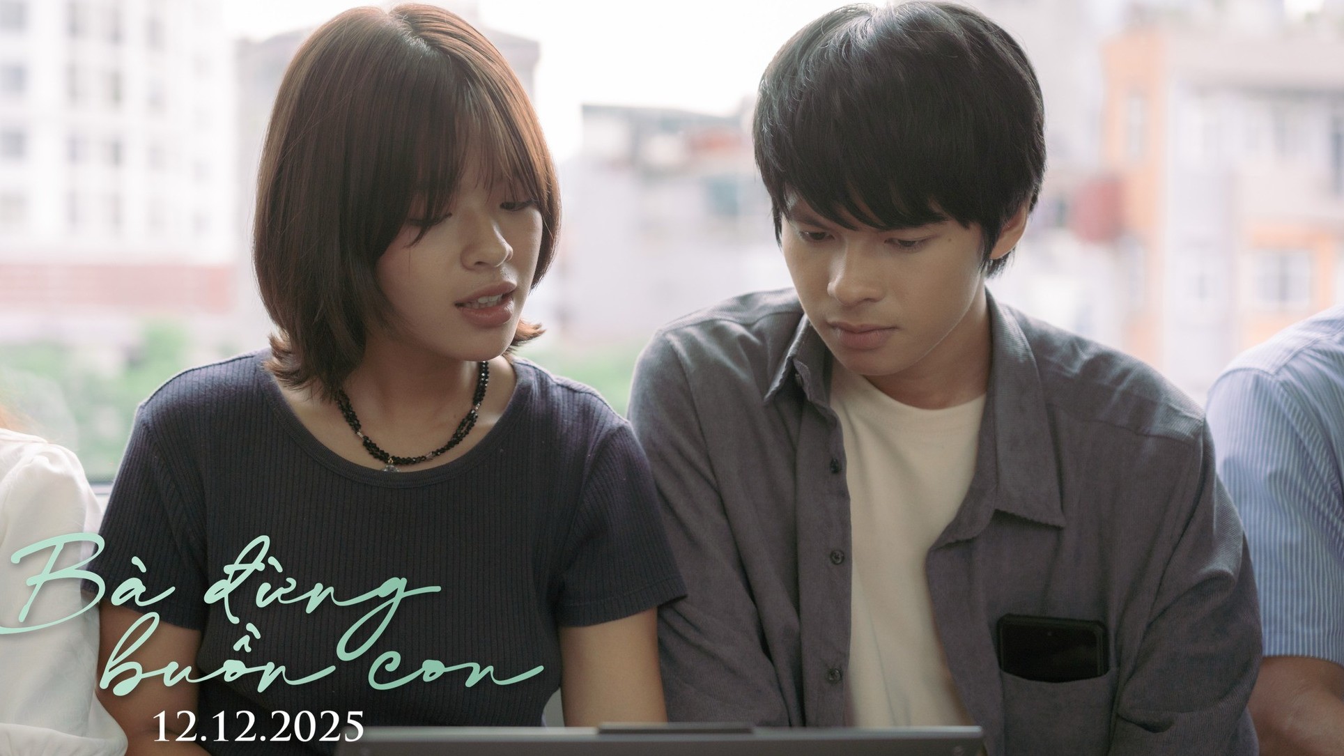 Hai 'con nhà nòi' Trần Tú và Hồng Khanh 'lột xác' trong phim điện ảnh đầu tay