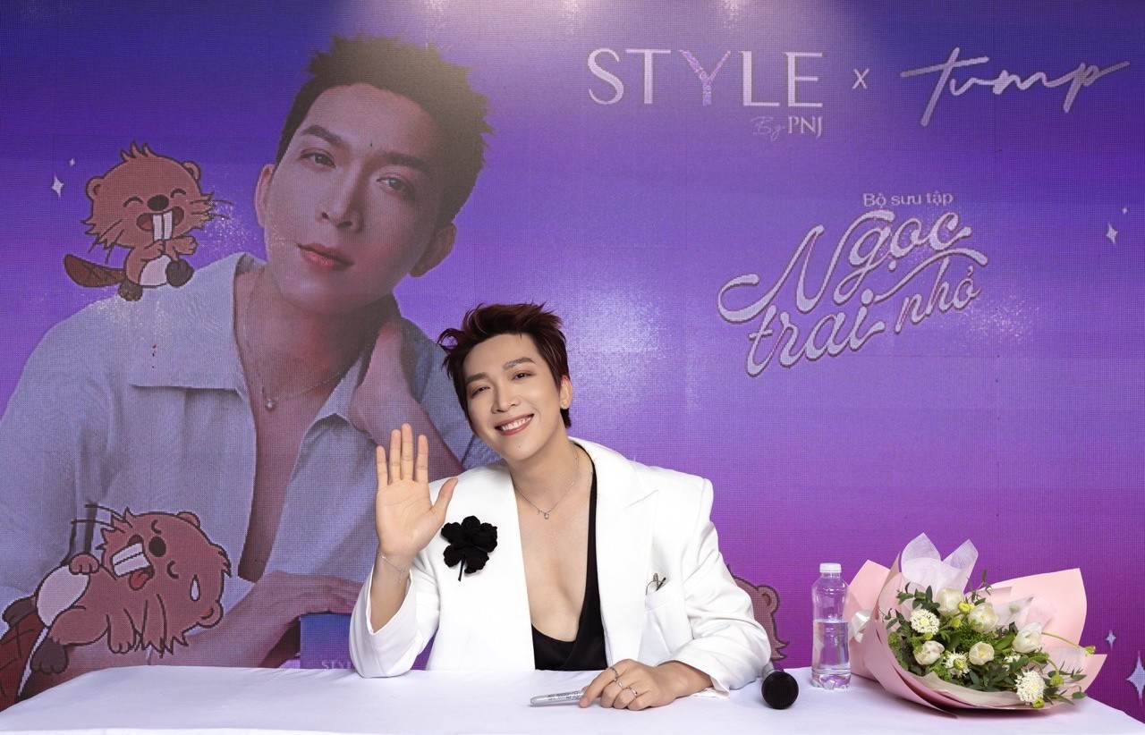 Tăng Phúc lần đầu thiết kế trang sức như 'cá gặp nước', khoe BST 'Ngọc trai nhỏ' tặng fan