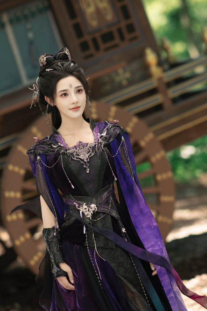 ‘Ám Hà Truyện’: Cung Tuấn chuẩn ‘mỹ nam cổ trang’, Bành Tiểu Nhiễm ghi điểm bởi giọng nói