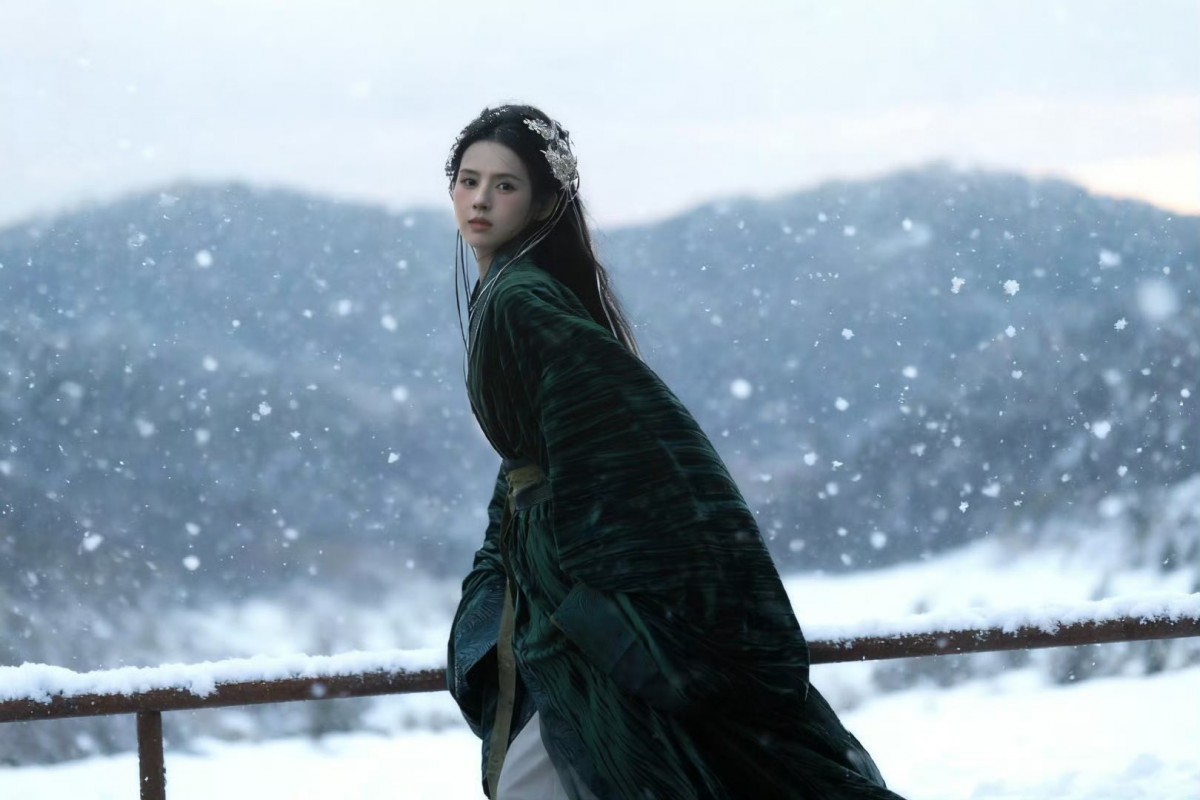 Mỹ nhân ‘lấn át’ nhan sắc Lư Dục Hiểu trong ‘Nhập Thanh Vân’ là ai?