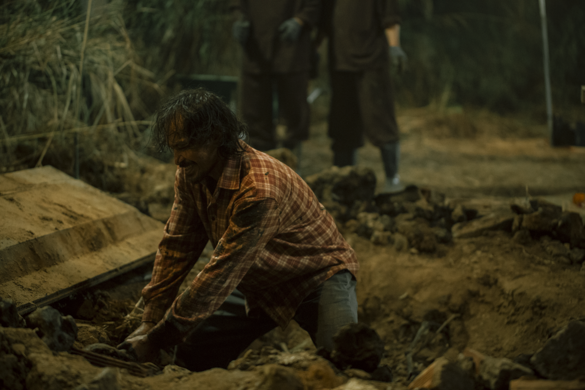 Dàn diễn viên 'Cải mả' lần đầu kể về trải nghiệm tâm linh trên phim trường