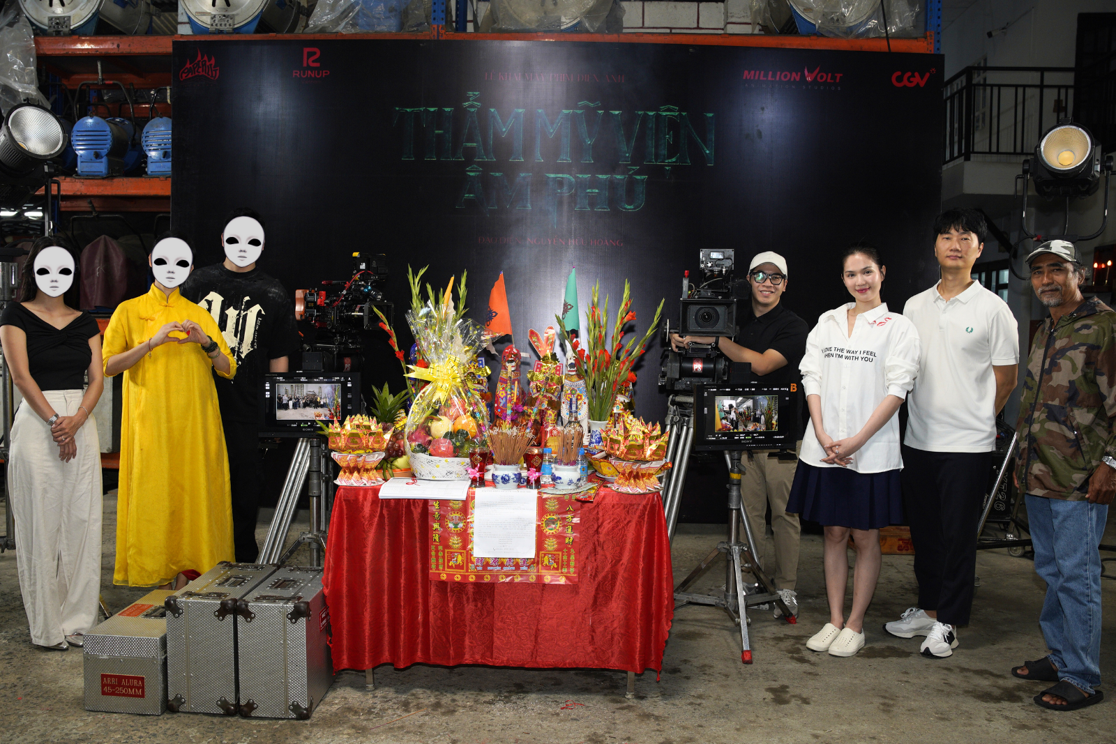 Ngọc Trinh lần đầu đóng phim kinh dị trong 'Thẩm mỹ viện âm phủ'