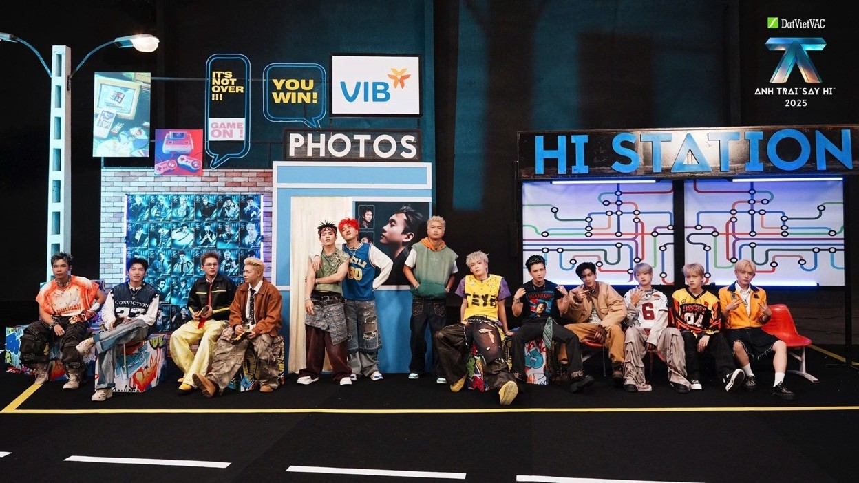 'Anh trai 'Say Hi' 2025' tập 6: Concept 'Reply 2000' khiến các Anh trai xuất hiện với trang phục đầy màu sắc