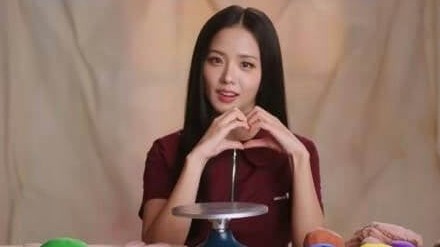Jisoo (BlackPink) thấy mình trưởng thành hơn trong diễn xuất