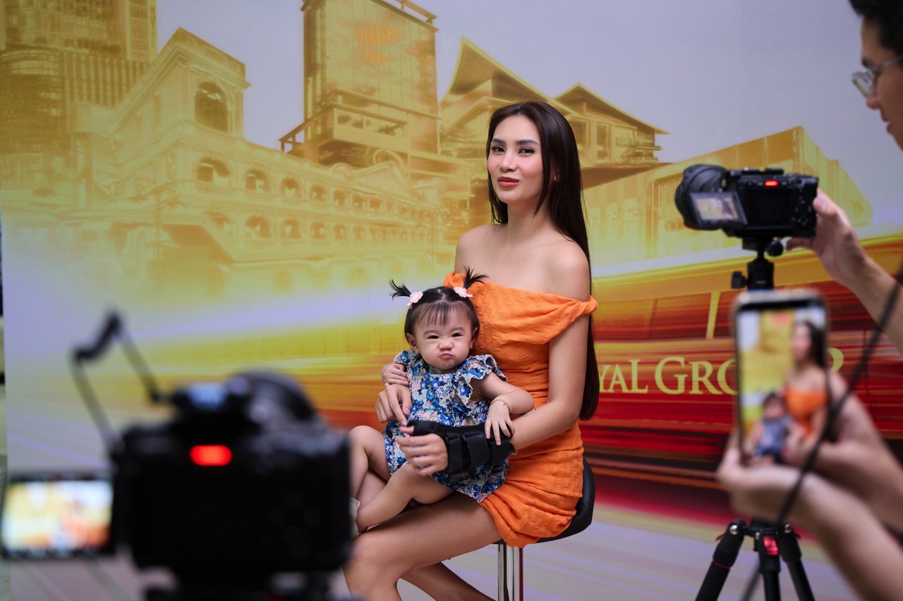 Từng được Minh Tú khen ngợi, Phương Linh lại bị Võ Hoàng Yến nhận xét có nguy cơ 'Out Top'