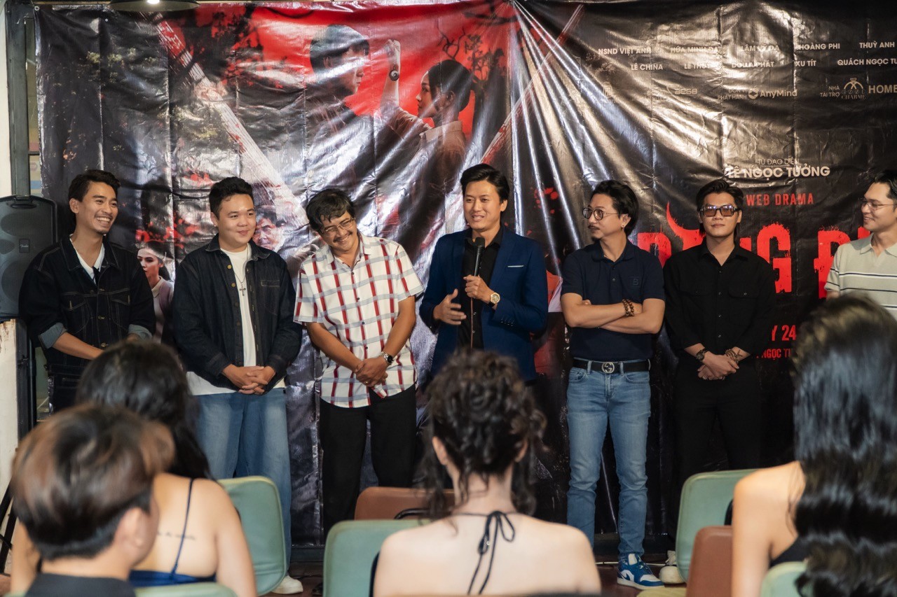 Phim 'Trăng điên' của Quách Ngọc Tuyên vừa lên sóng đã nhận được lời khen 'hay, gay cấn'