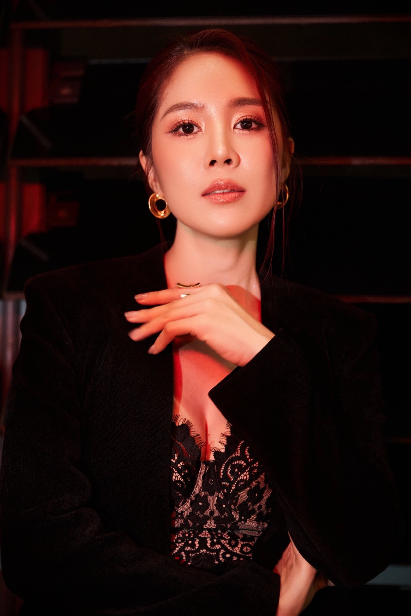 Lê Phương: Từ 'Nữ hoàng nước mắt' màn ảnh đến Quý cô sành điệu ngoài đời thực Lê Phương: Từ 'Nữ hoàng nước mắt' màn ảnh đến Quý cô sành điệu ngoài đời thực