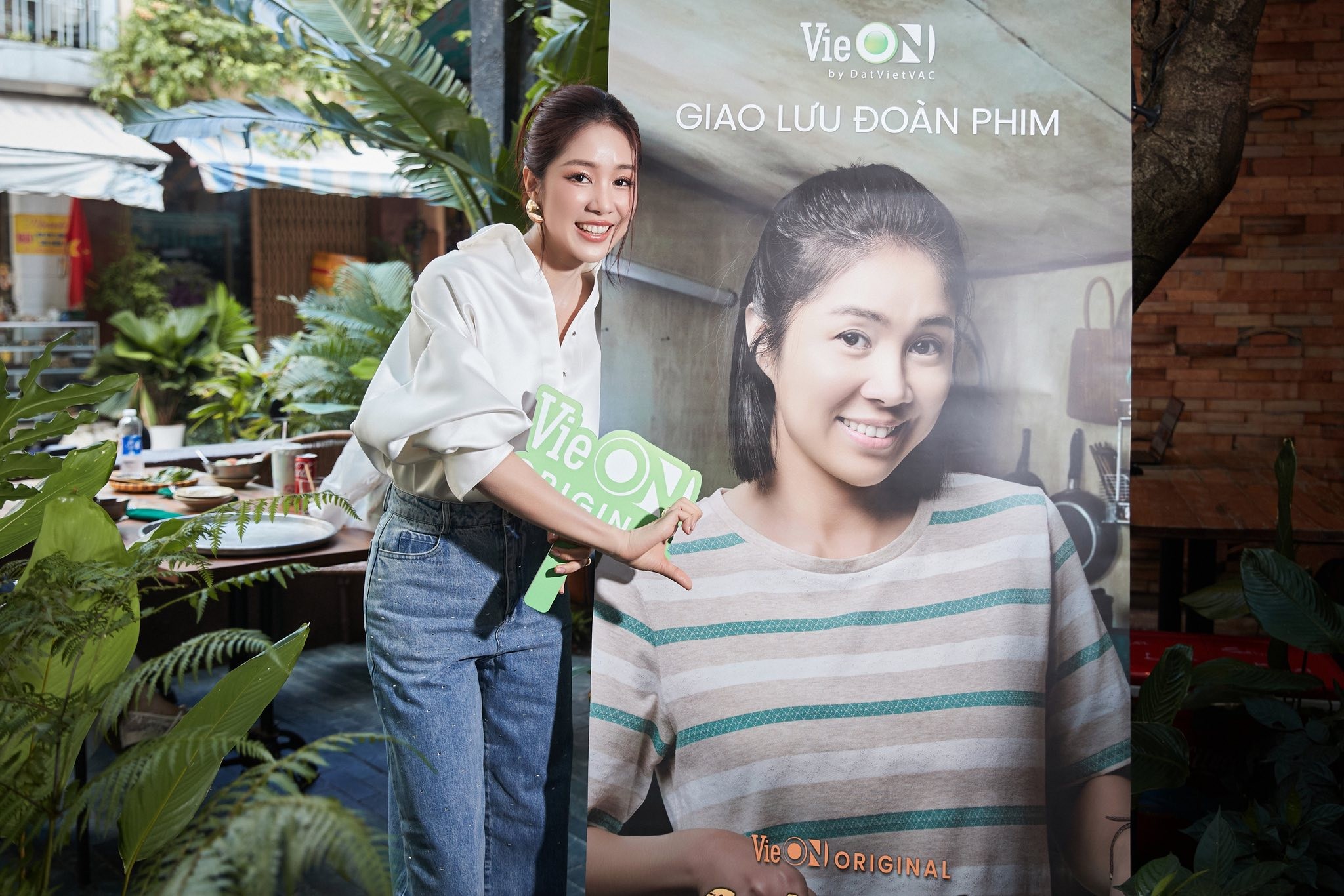 Lê Phương: Từ 'Nữ hoàng nước mắt' màn ảnh đến Quý cô sành điệu ngoài đời thực