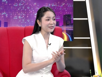 Ca sĩ Duyên Quỳnh thừa nhận bản tính dễ lung lay vì thiếu trải nghiệm trong cuộc sống