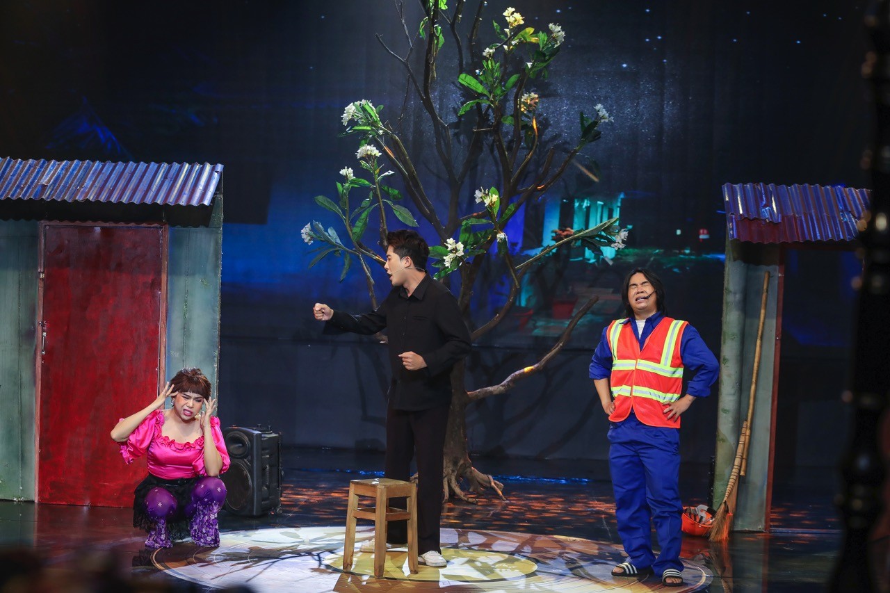 'Tình Bolero 2025': Ban giám khảo đồng loạt khen ngợi Nam Anh tiến bộ vượt bậc qua từng vòng thi