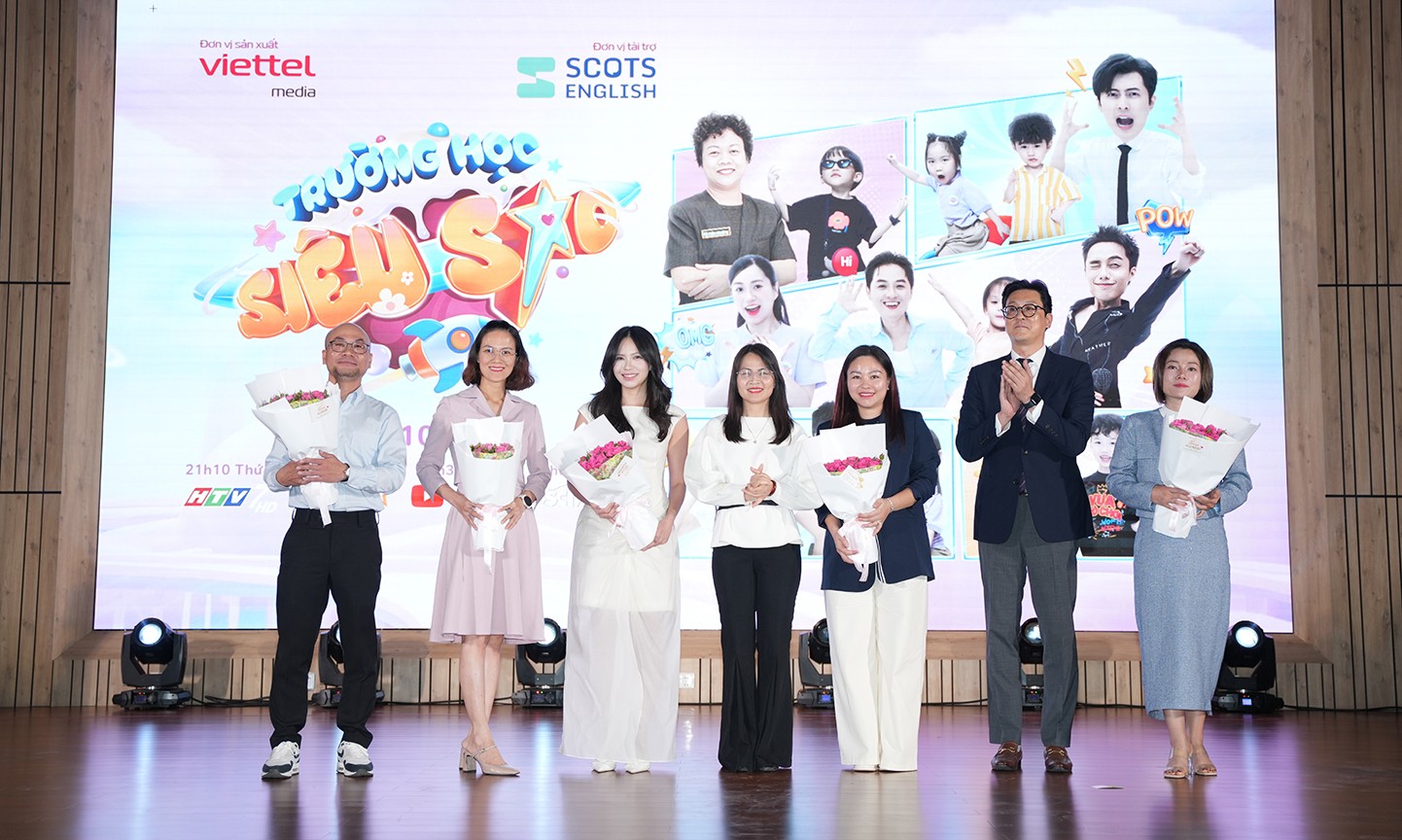 Dàn giáo viên đặc biệt của chương trình 'Trường học siêu sao'