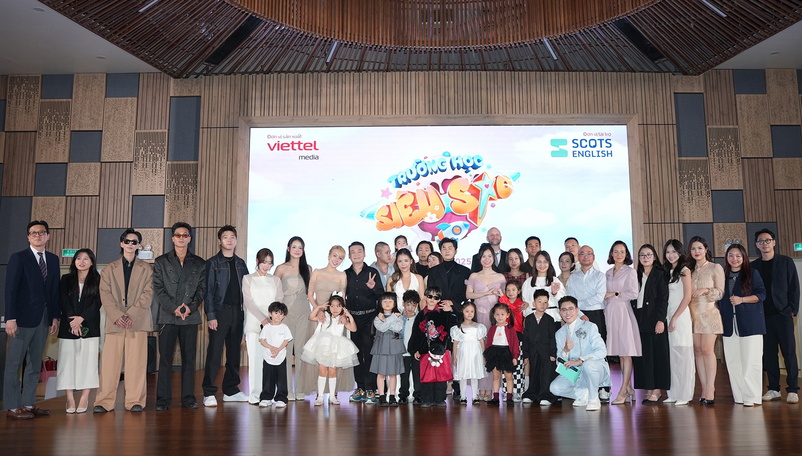 Dàn giáo viên đặc biệt của chương trình 'Trường học siêu sao'