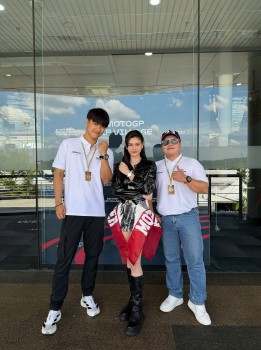 Trương Quỳnh Anh hẹn sao Thái và sao Philippines tại Kuala Lumpur