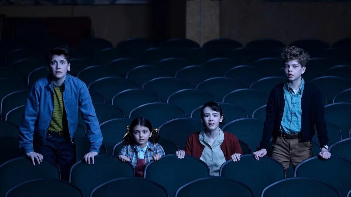 'Welcome to Derry': Cơn ác mộng về gã hề ma quái vẫn chưa chấm dứt