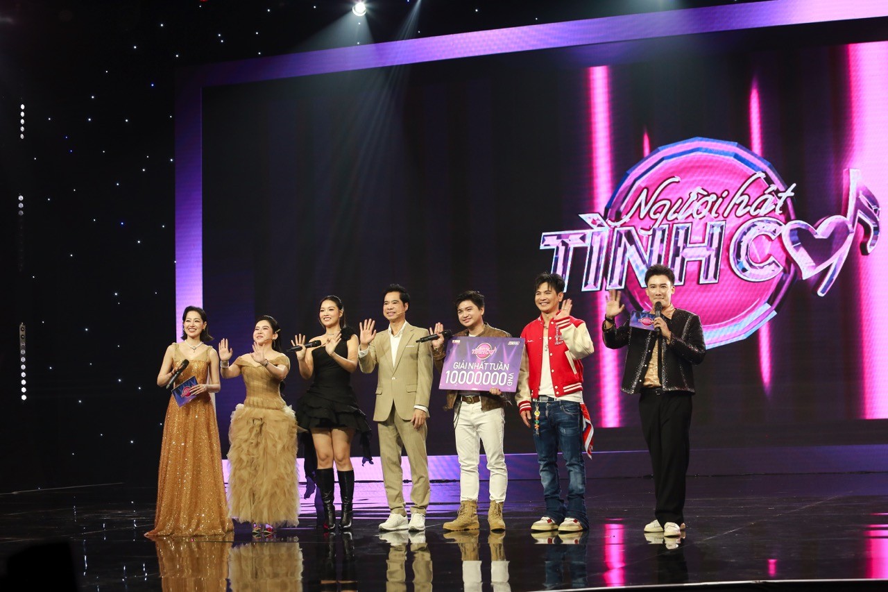 'Người hát tình ca' trao giải cho các thí sinh ấn tượng