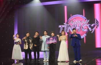 'Người hát tình ca' trao giải cho các thí sinh ấn tượng