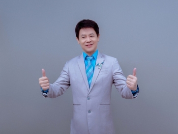 Danh ca Thái Châu trên 70 tuổi vẫn hăng say chạy show, tiết lộ bí quyết giữ lửa