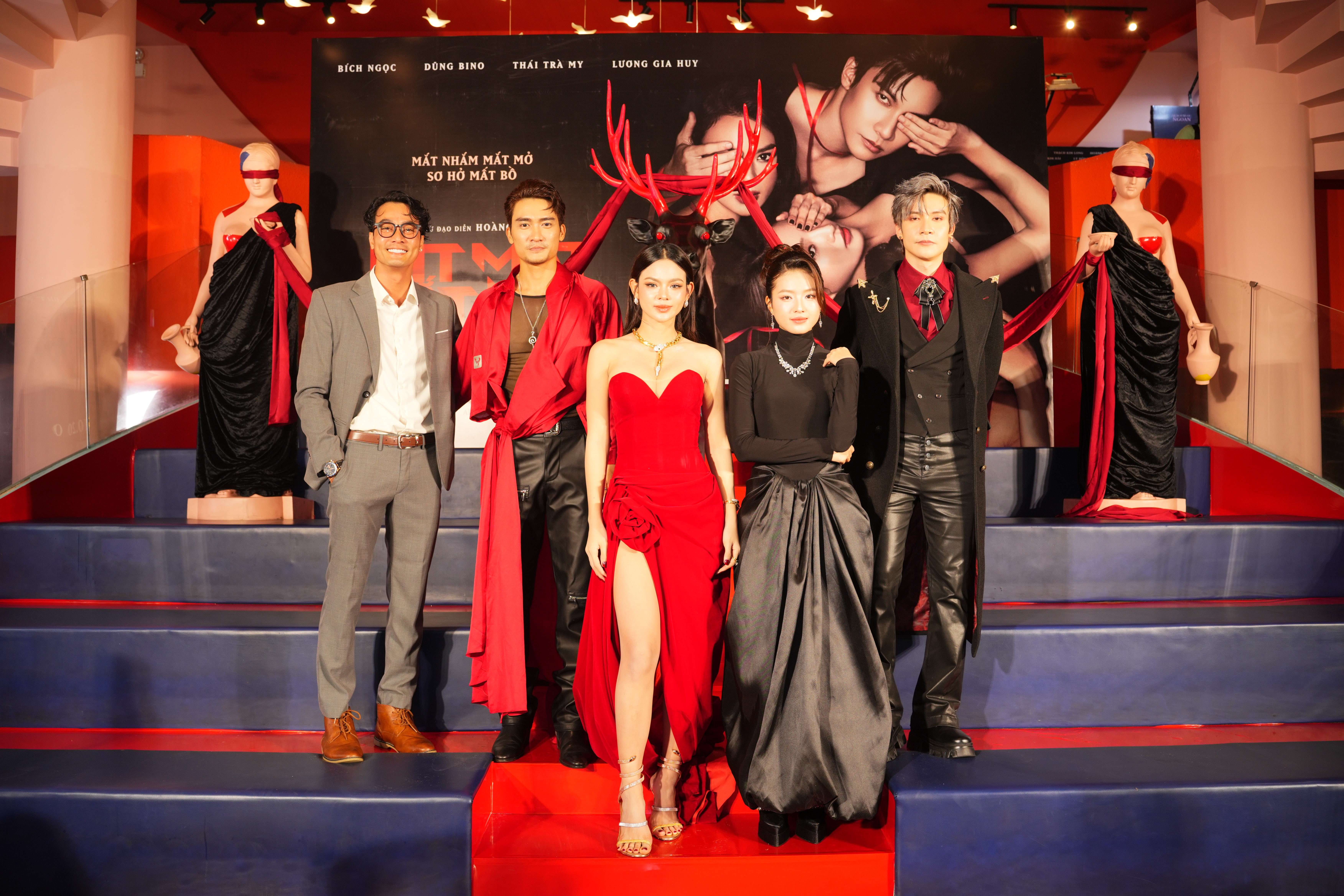 'Bịt mắt bắt nai': Bích Ngọc, Thái Trà My mong những cảnh 'nóng' được ghi nhận