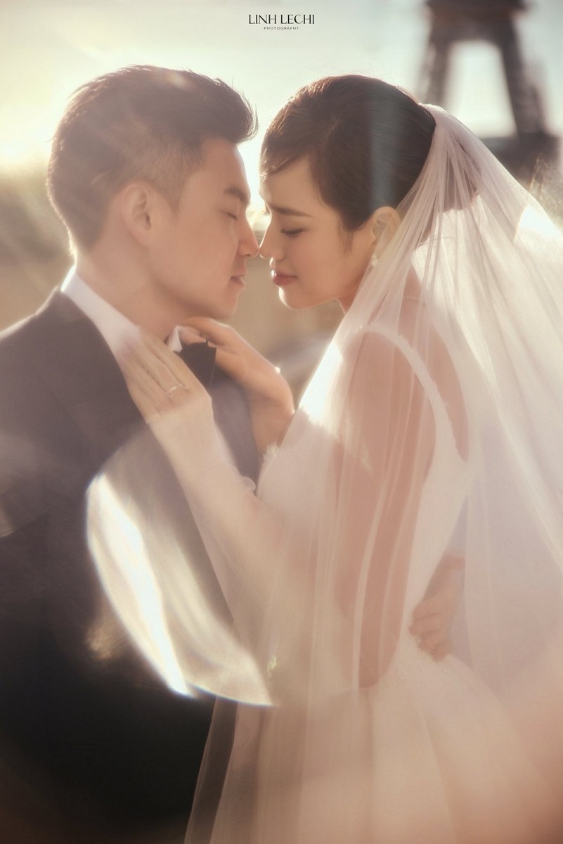 'Ngọt ngào tan chảy': Hoa hậu Đỗ Thị Hà tung trọn bộ ảnh cưới lãng mạn phong cách châu Âu