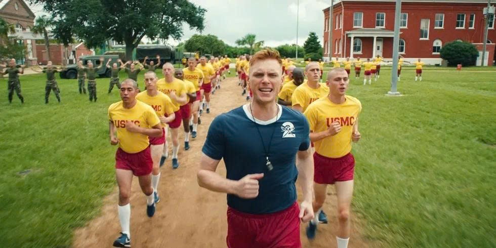 Netflix gây bất ngờ với 'Boots' – Bộ phim quân đội dịu dàng nhất năm 2025