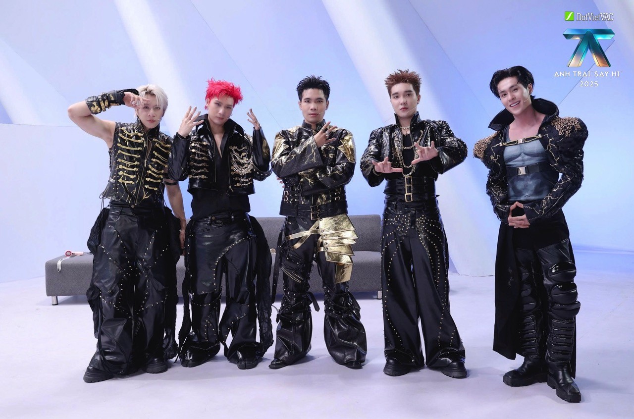 'Anh trai 'Say Hi' 2025' tập 7: 6 đội mang 6 màu sắc âm nhạc riêng trong Live Stage 3, team Anh trai Ngô Kiến Huy đưa khán giả trở lại thời thanh xuân