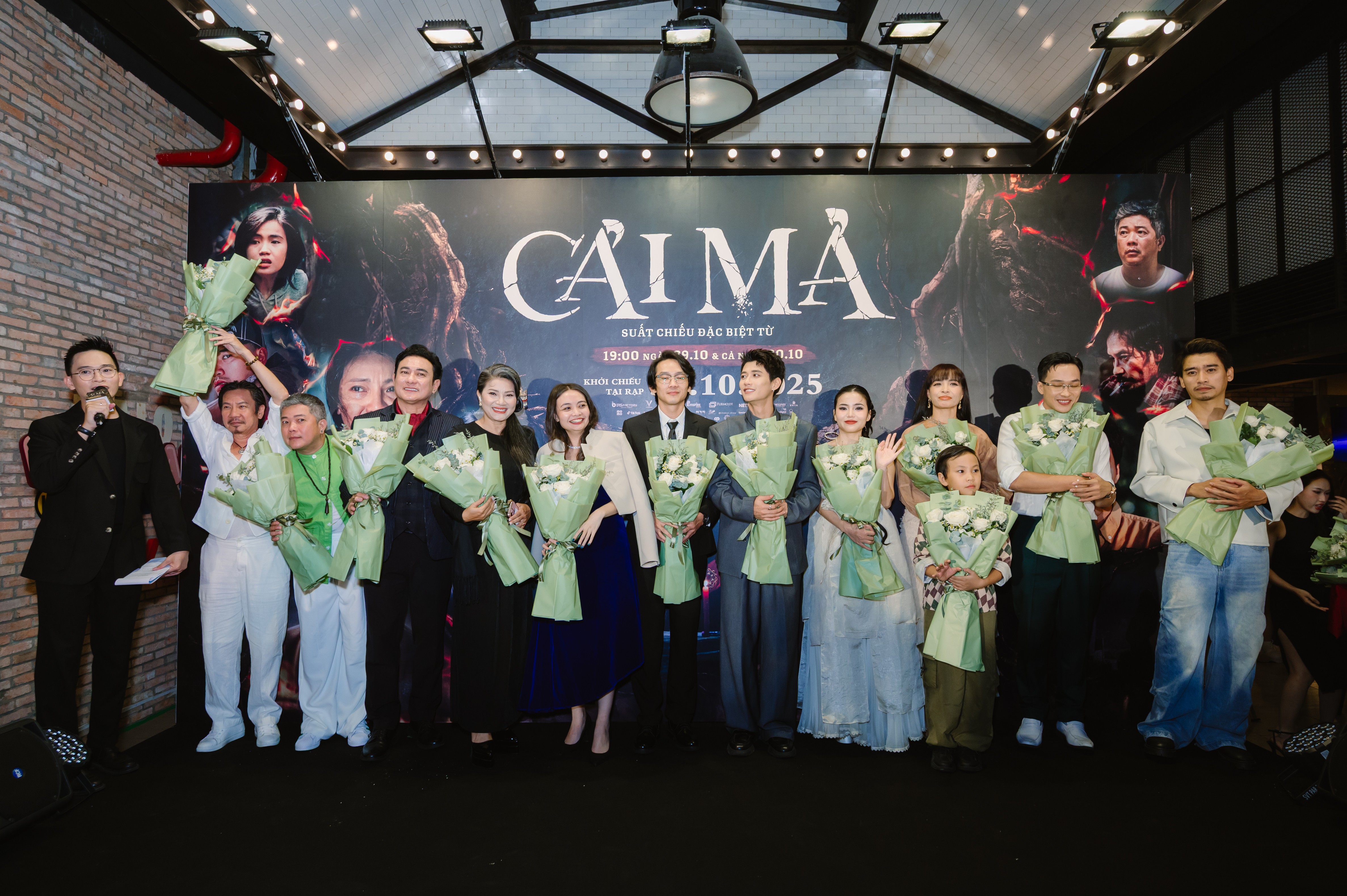 'Cải mả' gieo ám ảnh cho người xem sau suất chiếu đầu tiên