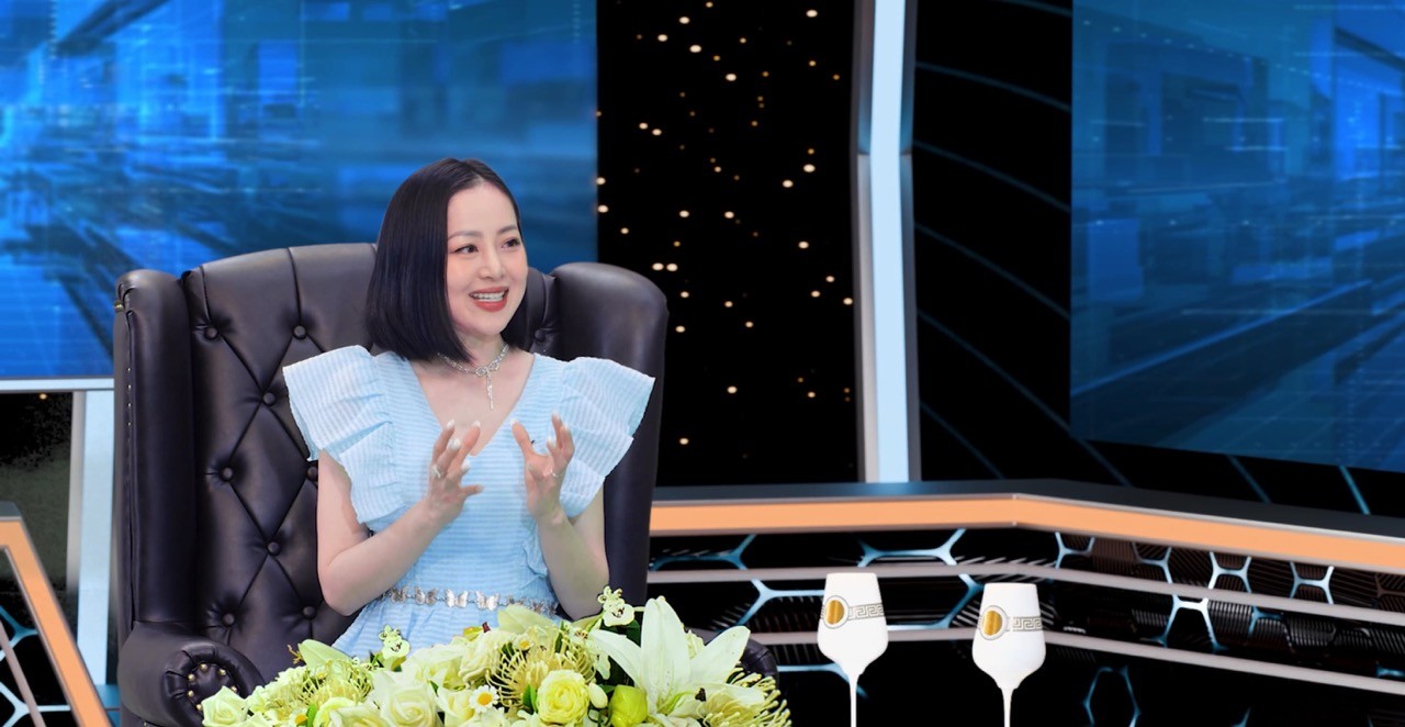 Ca sĩ Thùy Trang: Từ ngày hát nhạc Phật giáo, tôi thấy lòng an lạc và hạnh phúc hơn