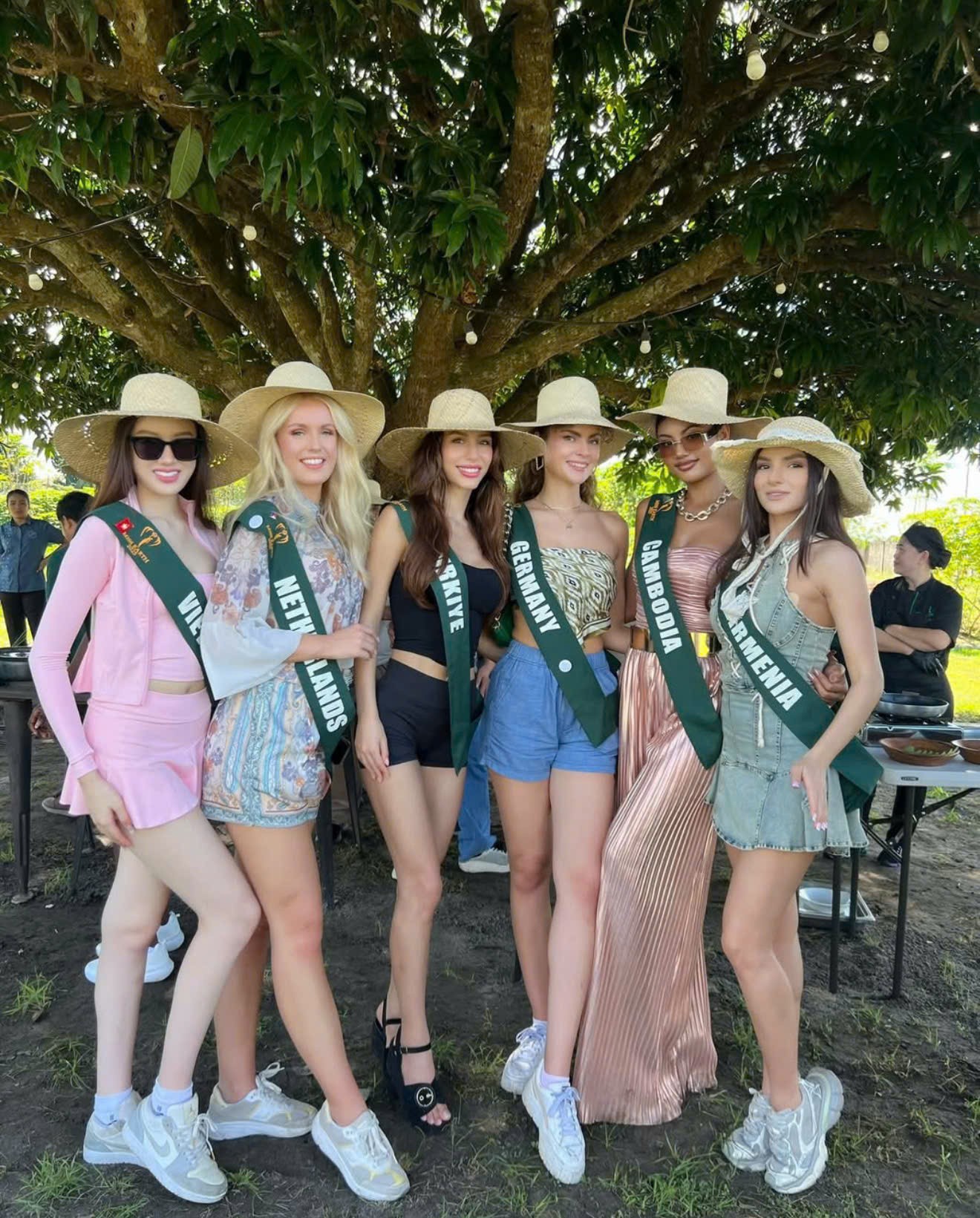 Sau 10 ngày thi 'Miss Earth 2025', Trịnh Mỹ Anh khẳng định phong độ ổn định