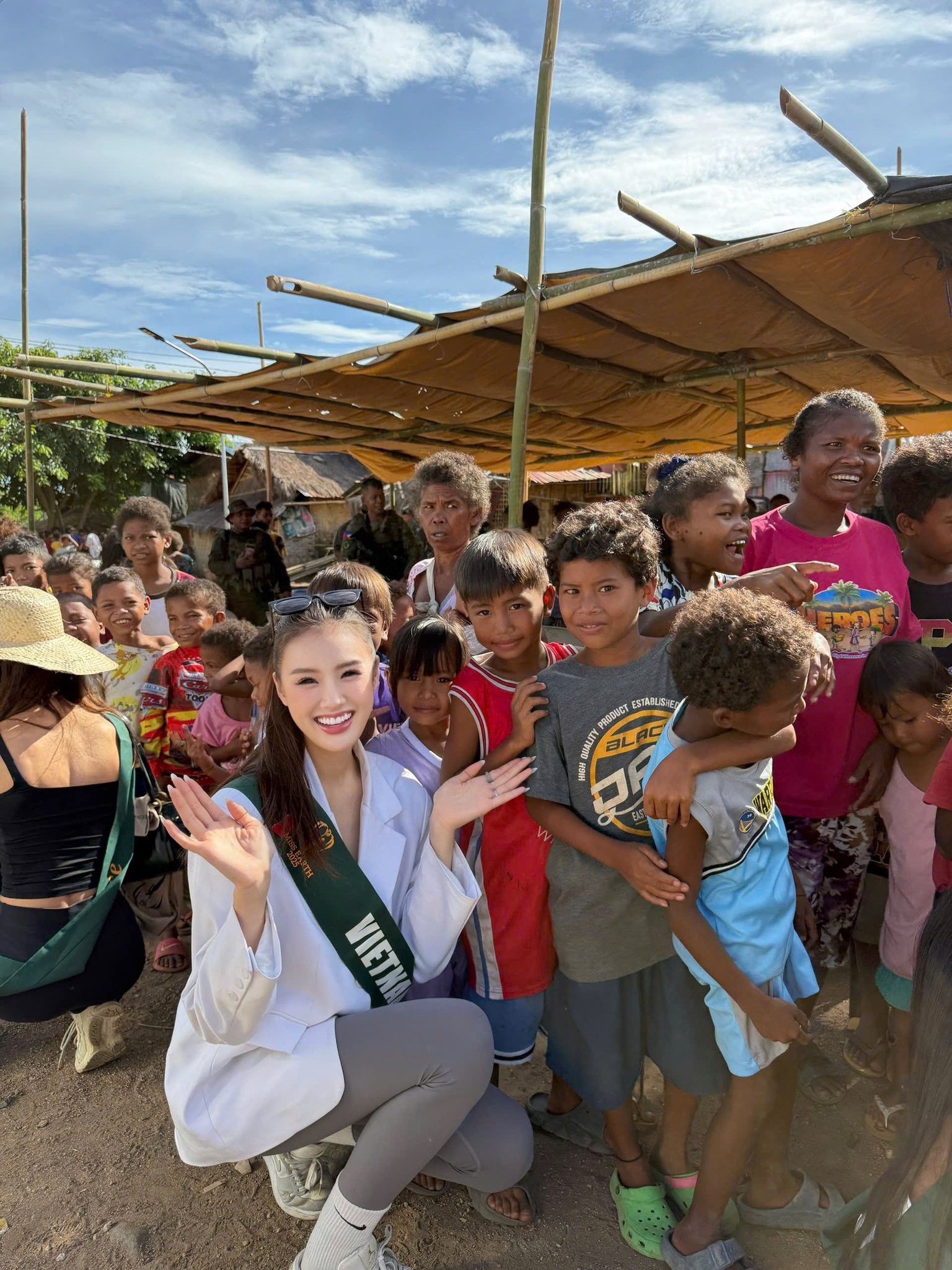 Sau 10 ngày thi 'Miss Earth 2025', Trịnh Mỹ Anh khẳng định phong độ ổn định