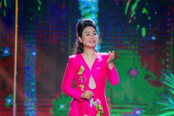 Ca sĩ Thùy Trang: Từ ngày hát nhạc Phật giáo, tôi thấy lòng an lạc và hạnh phúc hơn