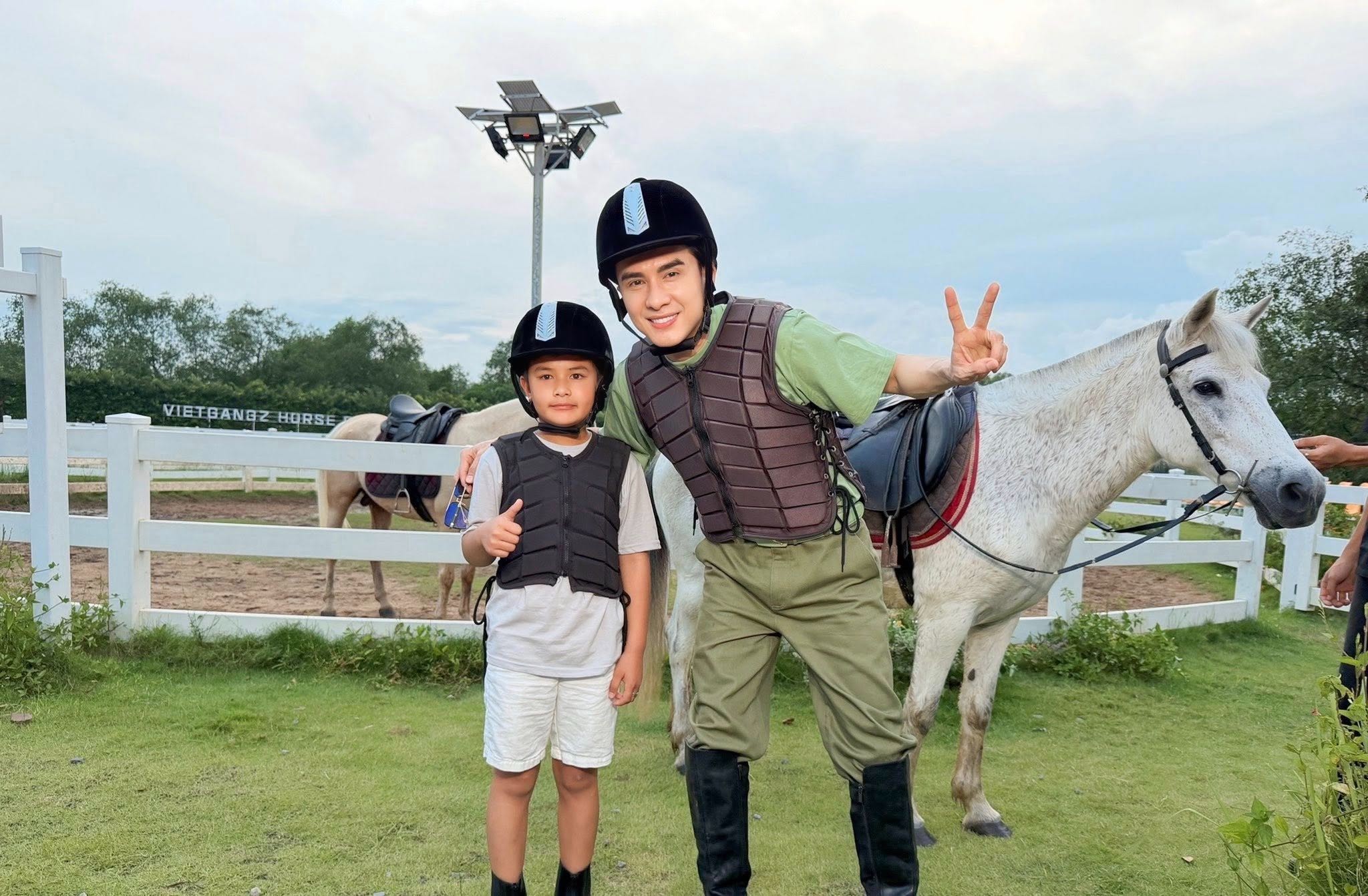 Đan Trường 'đánh úp' fan bằng sản phẩm mới trước thềm live concert kỷ niệm 30 năm